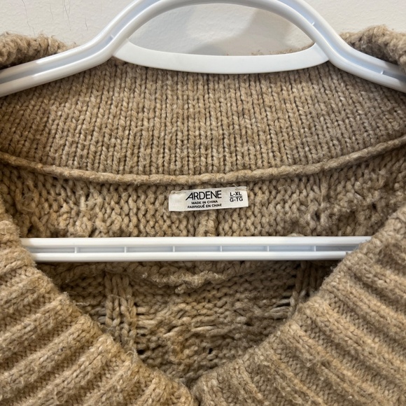 Beige / Brown Sweater (Size L/XL) - Picture 5 of 8